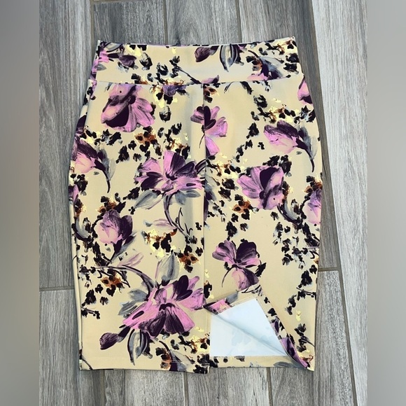 Like New Thalia Sodi Size L Beige and Pur print midi skirt no signs of wear - Picture 4 of 9